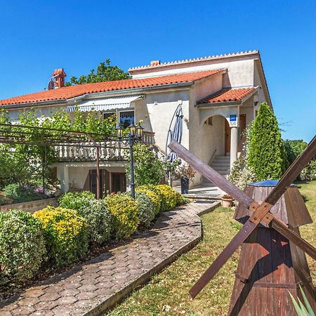 Awesome Studio In Pula With Wifi Exterior photo